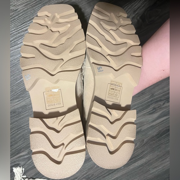 Dolce Vita Elias Flats Loafers NWOT Sand Dune - Picture 7 of 8